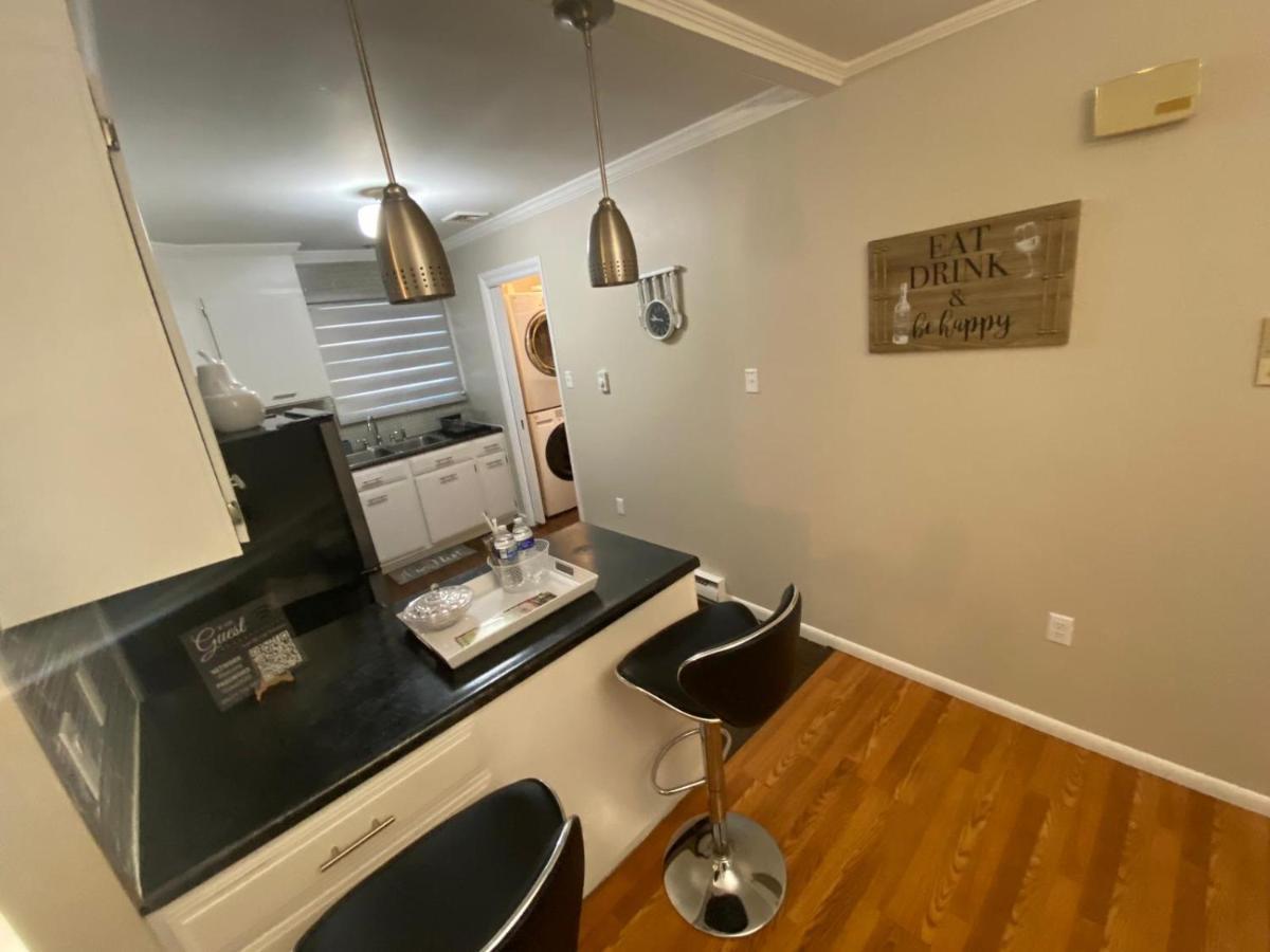 A Modern Apt Close To Downtown Lancaster Exterior photo