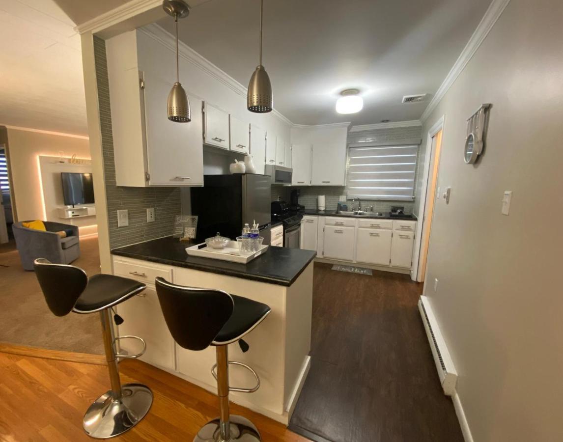 A Modern Apt Close To Downtown Lancaster Exterior photo