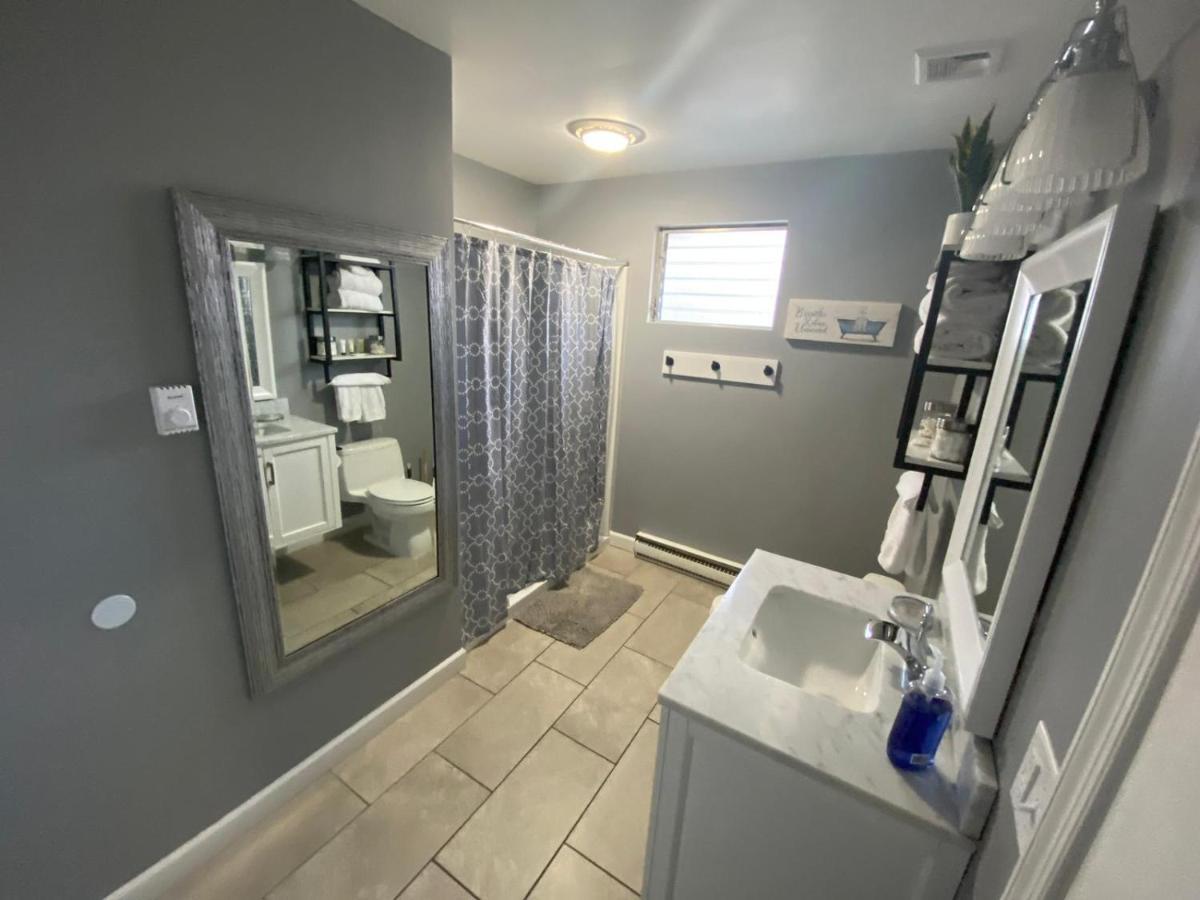 A Modern Apt Close To Downtown Lancaster Exterior photo